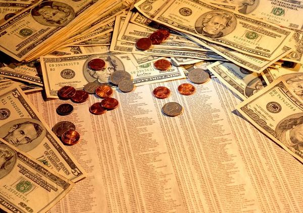 美联储与瑞士央行货币政策分化推高美元兑瑞郎波动